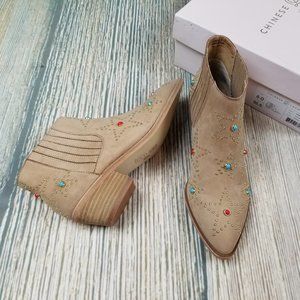 New CHINESE LAUNDRY studded leather boots